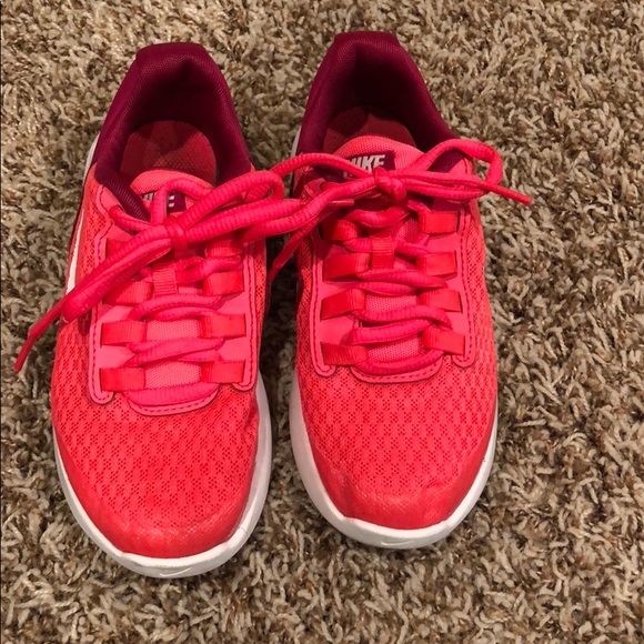 Shoes - Picture 4 of 4